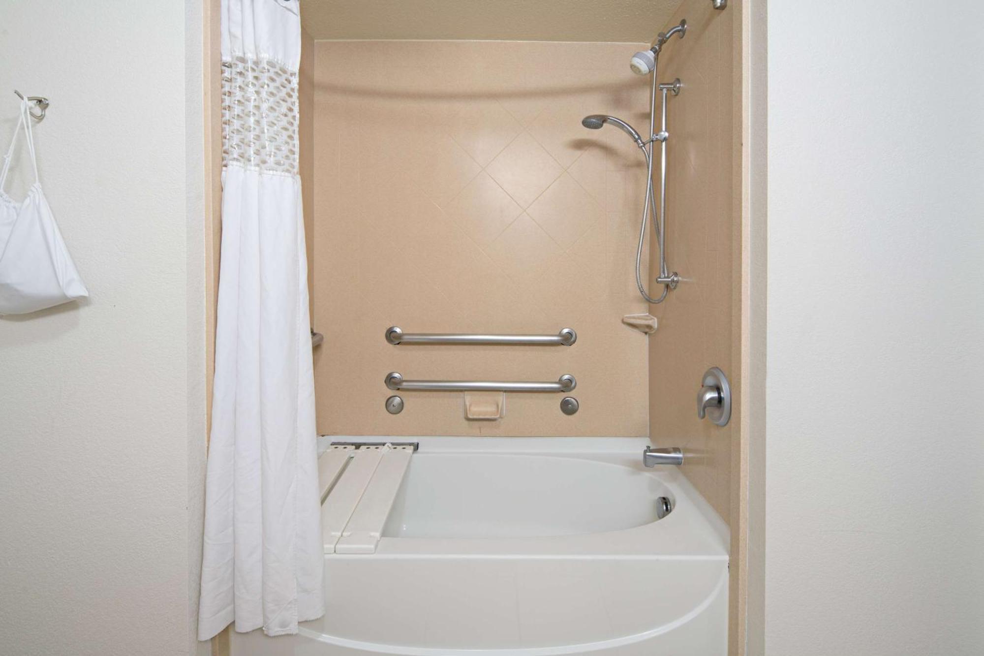 Hampton Inn And Suites Bakersfield / Highway 58 Экстерьер фото